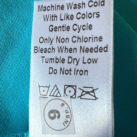 ColdWater Creek 🆕 2X Aqua Essential Tank with adjustable straps. - Picture 5 of 7